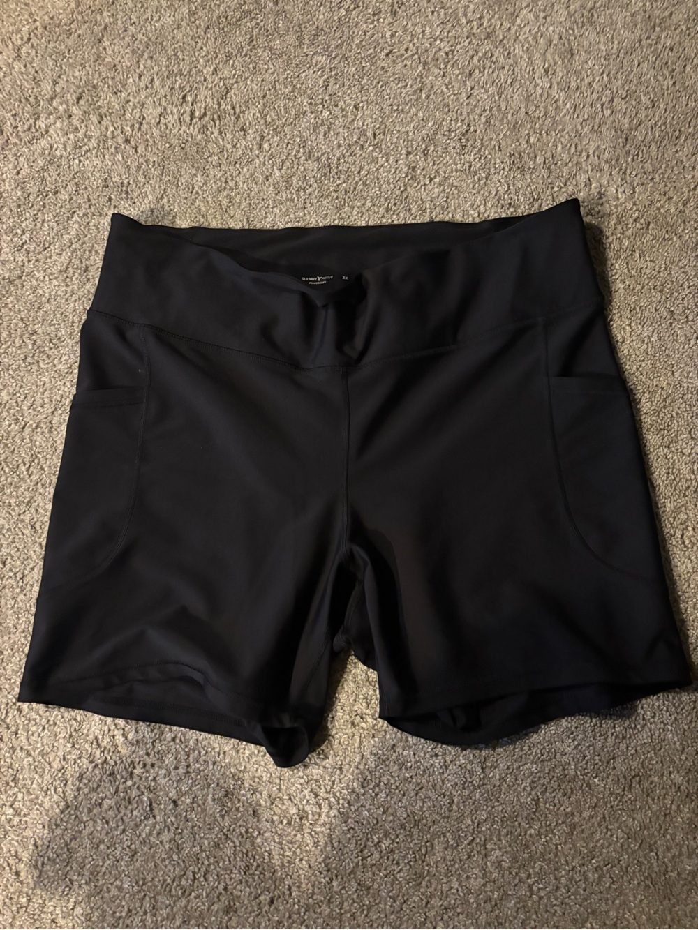 Old Navy Black High-Waist Workout Shorts with Side Pockets